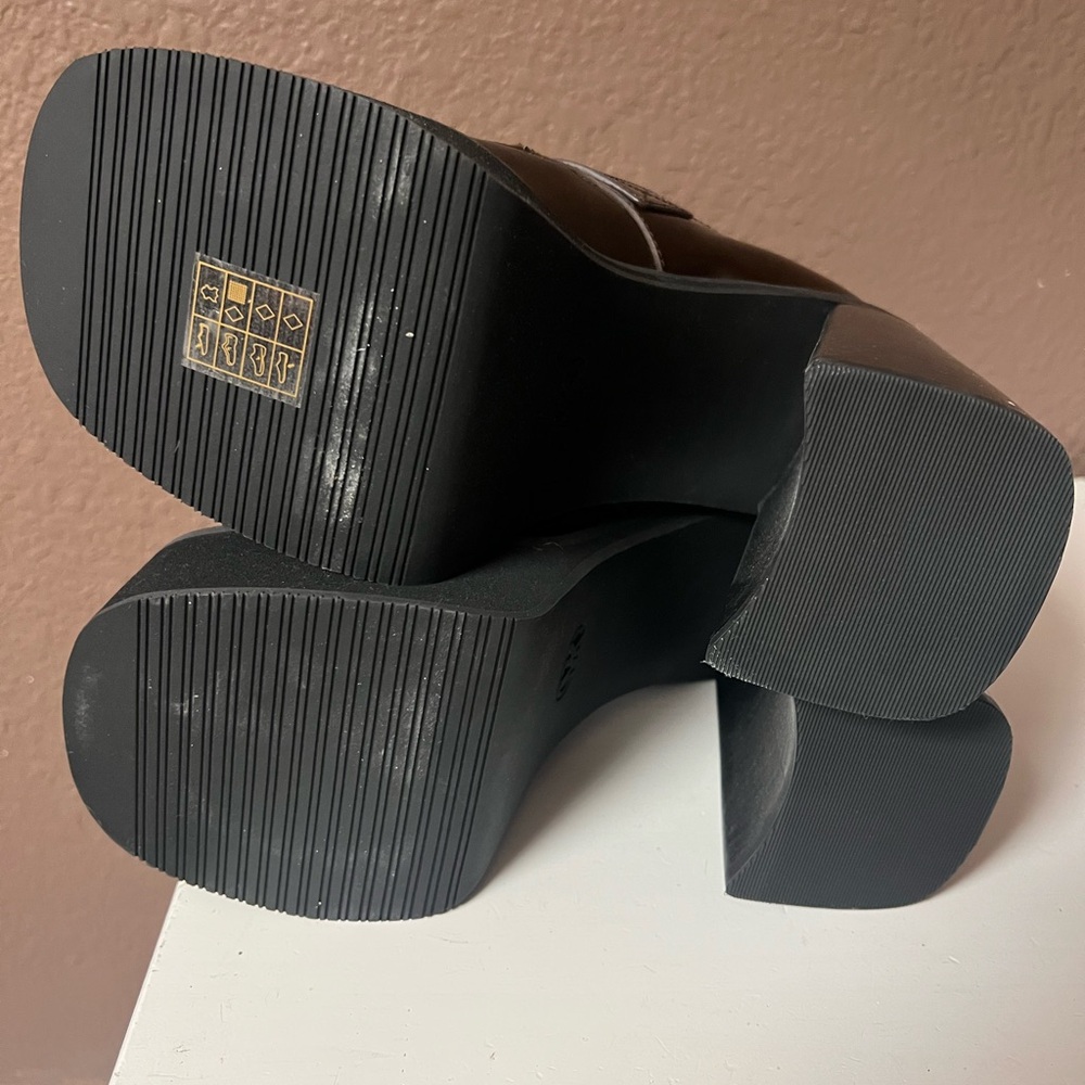 Michael Kors Brown Platform Buckle Loafers - Picture 3 of 3